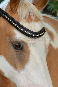 Bride de cheval en cuir noir, accessoire de bride incurvée avec décoration de chaîne en cristal argenté - Product Image 6