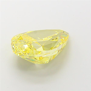 Diamant ovale CVD jaune intense de 4 carats avec rapport IGI, clarté VS1, pour bagues de fiançailles personnalisées et bijoux fins - Product Image 4