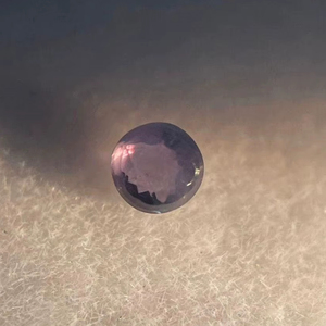 Alexandrite naturelle facettée, taille ronde, changeante de couleur, à vendre. - Product Image 1