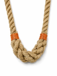 Cordón de alta calidad hecho de poliéster duradero con clip seguro para oficina, eventos escolares y uso diario. - Product Image 6