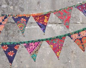Guirnalda Decorativa de Algodón con Estampado Artesanal - Decoración Exterior Duradera y Personalizable para Graduación, Día de la Madre, Año Nuevo, Diwali - Product Image 2