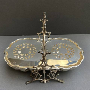 Silver Plated Folding Biscuit Box Antique Scalloped Shell Design Stand with Handle for Home Decoration or Serving - Product Image 6