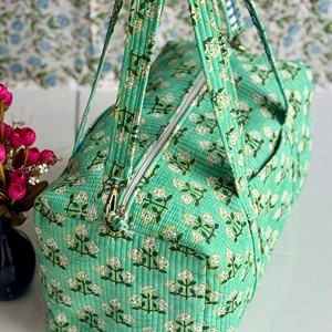 Green Floral Quilted <b>Duffel</b> <b>Bag</b> With Zipper Closure Large Capacity Travel Weekender Textile Material Blue Checkered Handles - Product Image 2