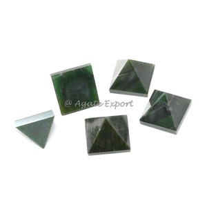 Siete Chakras Reiki Grabado Pirámides de tamaño pequeño 7 Chakra Choco Reiki Símbolos Grabados Pirámides pequeñas - Product Image 2