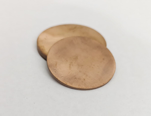 Disque de pièce de monnaie rond en cuivre vierge pour gravure laser, estampage de logo personnalisé, fabrication de jetons métalliques personnalisés - Product Image 3