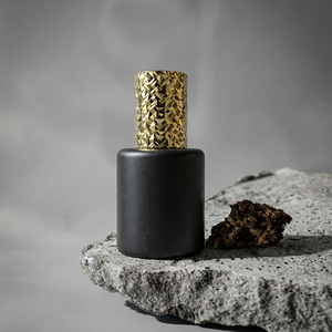 [SSM CHEMICAL] Pegamento para Pestañas de Marca Privada Tipo SS para OEM y ODM con Curado Rápido y Adhesión Duradera de 7 Semanas - Product Image 1