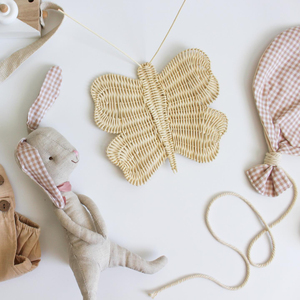 Decoración de pared de ratán con mariposas tejidas a mano, accesorios de fibra natural para habitación de recién nacido. - Product Image 2