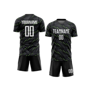 Conjunto de Uniforme de Fútbol Personalizado para Entrenamiento, Camiseta y Pantalones Cortos Deportivos con Control de Humedad, 100% Poliéster - Product Image 6