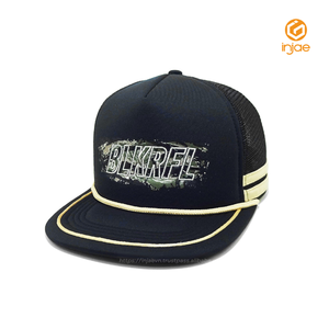 Casquette Trucker en Maille Rayée de Haute Qualité, 5 Panneaux, Snapback, Visière Plate, Logo Imprimé et Brodé, Style Urbain, Personnalisable et Réglable - Product Image 1