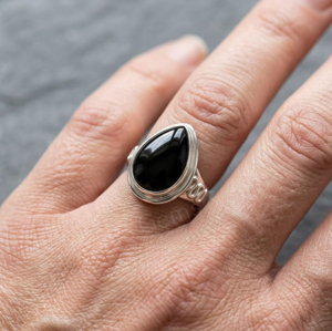 10x14mm Pear Shape Black Onyx Gemstone 925 Sterling <b>Silver</b> Men <b>Ring</b> Jewelry Bezel Setting Minimalist Style Unisex Everyday Wear - Product Image 3