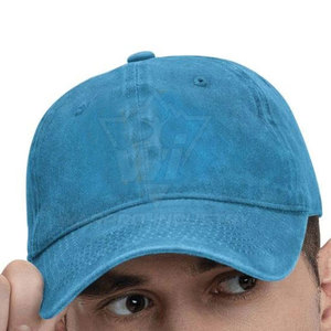 Casquette de baseball tendance au quotidien, conçue avec une texture douce, ajustement réglable et style intemporel - Product Image 4