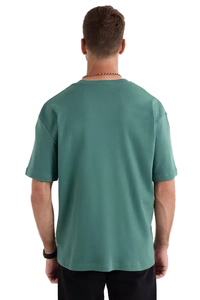 Camiseta de algodón negra de manga corta con cuello redondo y corte holgado para hombre, estilo casual de color liso - Product Image 5