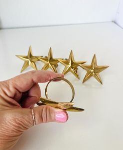 Anillo para Servilletas de Metal Pulido que Ofrece un Aspecto Refinado para Cenas Formales y Decoración de Mesas para Eventos Especiales - Product Image 5