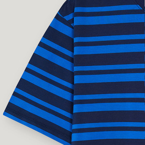 Camiseta Básica de Manga Corta para Hombre, 250 GSM, Algodón Grueso, Estilo Casual Urbano, Marca Privada, Proveedor de Ropa OEM ODM - Product Image 4