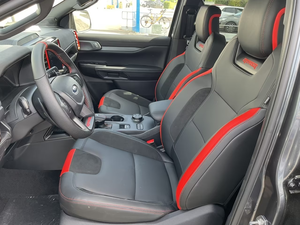 Ford Ranger Raptor Double Cabine, pick-up automatique 4x4 diesel, véhicule tout-terrain performant pour l'exportation et la vente en gros - Product Image 5