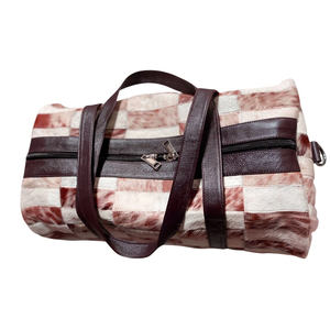 กระเป๋าเดินทางพับได้ขนาดใหญ่  กระเป๋าขนวัวแบบสั่งทำพิเศษ กระเป๋าขนวัวสำหรับเดินทาง  กระเป๋าเดินทางรักษ์โลกสำหรับวันหยุดสุดสัปดาห์ - Product Image 3