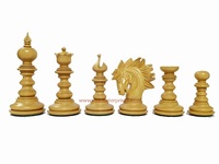 Ensemble d'échecs de luxe fait main de la série Savano, pièces en bois noir et crème avec base verte, emballage personnalisé, cadeau pour les jeux de société