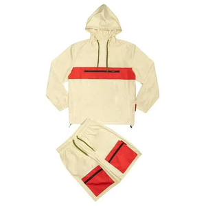 Conjunto Corto de Chaqueta Cortavientos y Pantalones Cortos de Nylon Transpirable para Hombre con Logotipo Bordado Personalizado, Ropa Urbana de Verano con Capucha - Product Image 2