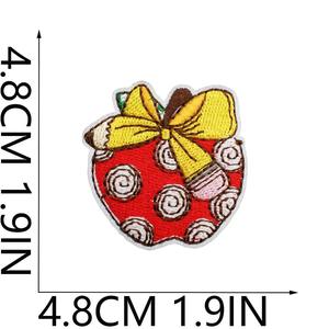 Patchs brodés 3D personnalisés de haute qualité, couleur unie, forme de fleur, à thermocoller ou à coudre, pour vêtements, chapeaux, sacs - Product Image 1