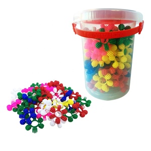 Blocs de construction en plastique flocons de neige dans un seau, ensembles de jouets éducatifs en plastique imbriqués, motricité et développement sensoriel - Product Image 4