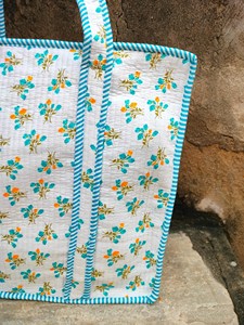 Bolsa de Mano de Algodón Acolchada Hecha a Mano con Cierre de Cremallera y Bordado, Bolsa de Compras Reutilizable Ecológica para Mujer - Product Image 5