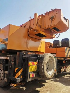 Grue mobile géante de pointe SANY STC1600 utilisée pour un déploiement flexible sur le terrain - Product Image 6