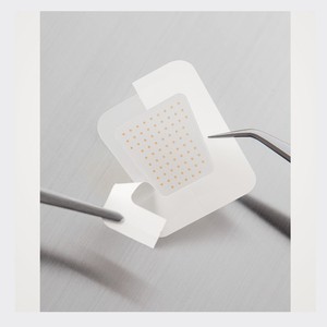 Masque en feuille d'or Lapas Dermaperm Double Age Reviving Micro Crystal Patch 3 feuilles, masque facial coréen pour une peau de verre - Product Image 2