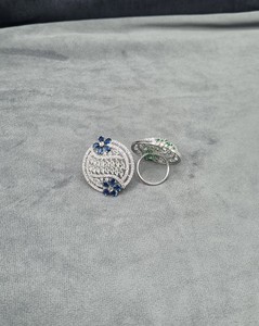 Bague élégante et raffinée en forme de fleur ronde, avec grappe de marquises de luxe, ajustable, pour femme, bijoux de mariage en gros - Product Image 2