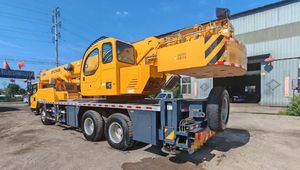 Grue sur camion XCM-G 25t QY25K5F d'occasion, état vérifié, modèle 2022, équipement de levage hydraulique mobile - Product Image 2