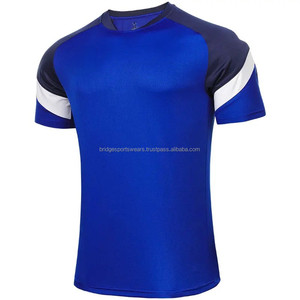 เสื้อฟุตบอลแบบยูนิเซ็กซ์สั่งทำได้ ผ้าระบายอากาศ โพลีเอสเตอร์ 100% แห้งเร็ว - Product Image 2