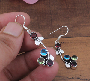 Boucles d'oreilles pendantes de luxe vintage en argent sterling 925 avec pierres précieuses multiples, grenat naturel, topaze bleue, style antique, bijoux fins multicolores - Product Image 2