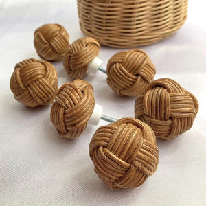 Bouton de meuble bohème tressé en rotin naturel, accessoires de décoration pour portes - Product Image 1