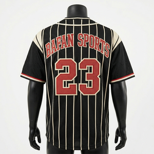 Camiseta 100% algodón para hombre, corte holgado, estampada, Premium, estilo béisbol, negra con rayas blancas y detalles en contraste en los hombros. - Product Image 4