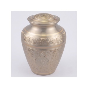 Urnas de cremación clásicas de estaño y latón para cenizas humanas, urna funeraria de metal artesanal para adultos con tres bandas de la eternidad, venta al por mayor - Product Image 4