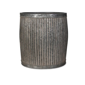 Grandes jardinières vintage en acier galvanisé, disponibles en la taille 38 x 41,5 cm, provenant d'un vendeur indien pour les achats en gros authentiques. - Product Image 1