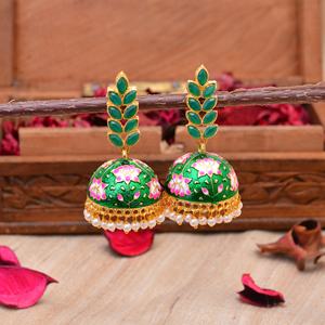 Pendientes Jhumka Jhumki hechos a mano con estilo Meenakari pintados a mano, pendientes Jhumka Jhumki con perlas para recuerdos de boda. - Product Image 1