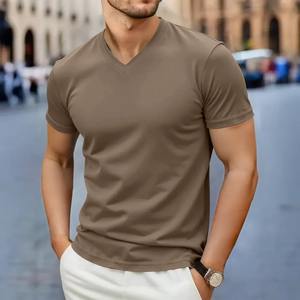 Camiseta de Manga Corta con Cuello en V, Informal, Moderna y Sencilla para Hombre, Verano 2026, Cómoda, Transpirable y Versátil, Personalizable - Product Image 1