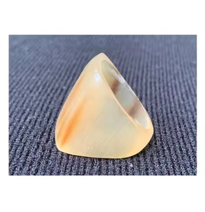 Anillo de Cuerno de Búfalo Moderno, Ecológico y Elegante, Hecho a Mano con Cuerno Natural, Joyería para Uso Casual y de Fiesta - Product Image 1