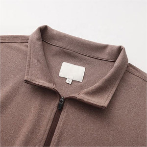 เสื้อสเวตเชิ้ตสีเบจแบบซิป ¼  คอปก  แบบสวมใส่ได้ทั้งชายและหญิง เนื้อผ้านุ่มสบาย แขนยาว  เสื้อสเวตเชิ้ตซิปทันสมัย สวมใส่สบายๆ เหมาะสำหรับฤดูหนาว - Product Image 3