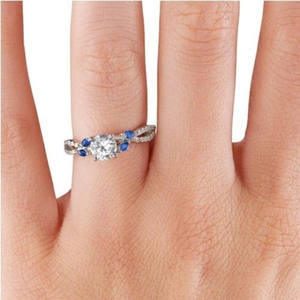 Anillo de Oro de 10K con Hojas Inspiradas en la Naturaleza y Zafiro Azul Marquesa Cultivado en Laboratorio, Venta al por Mayor y Menor, Joyería Internacional OEM - Product Image 4