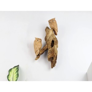 Superbe sculpture murale en bois d'hibou faite à la main, décoration rustique, art animalier sculpté, ornement pour salon - Product Image 2