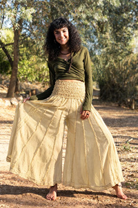 Pantalon Palazzo en Coton à Taille Smockée, Jambes Larges, Confortable et Respirant, Idéal pour le Yoga et les Tenues Décontractées pour Femme, Parfait pour les Festivals - Product Image 3