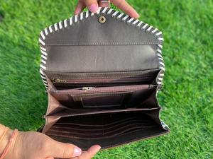 Bolso de mano de talla grande de cuero marrón de estilo occidental, superventas, bolsos de mano de moda de cuero compacto, monederos diseñados para mujer - Product Image 6