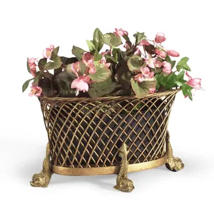 Jarrón de Flores Costero de Hierro Moderno y Minimalista, Centro de Mesa, Decoración de Hogar de Lujo Hecha a Mano y Ecológica - Product Image 1