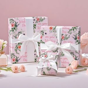 Elegante Rotolo di Carta da Regalo con Design Floreale per Matrimoni, Confezione Romantica per il Giorno Speciale del Vostro Matrimonio, Set per Coppie - Product Image 1