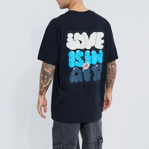 Camiseta Oversize para Hombre con Estampado 'Love Is In The Air' en la Espalda, Estilo Urbano, Manga Corta, Cuello Redondo, Algodón Jersey - Product Image 3