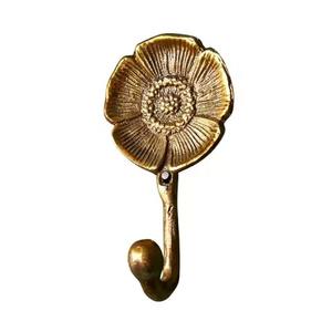 Ganchos de pared metálicos de acabado de lujo para la entrada, organizador de pared para colgar abrigos, sombreros y bolsos - Product Image 5