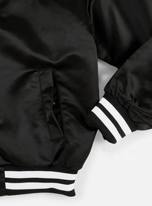 Chaqueta Bomber de satén personalizada para hombre con logotipo bordado, nombre y número, chaqueta de invierno transpirable de talla grande para hombre - Product Image 6