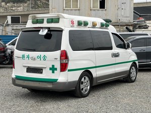 Ambulance Hyundai Grand Starex H-1 2016, toit haut, diesel, automatique, véhicule de transport médical, sauvetage d'urgence, diesel, coréen - Product Image 2