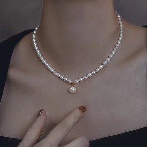 Collar de Perlas de Agua Dulce Estilo Retro Barroco con Piedra Ojo de Tigre y Cadena de Ámbar para Mujer - Product Image 4